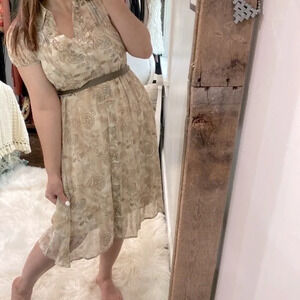 Maxime tan floral silk dress size medium